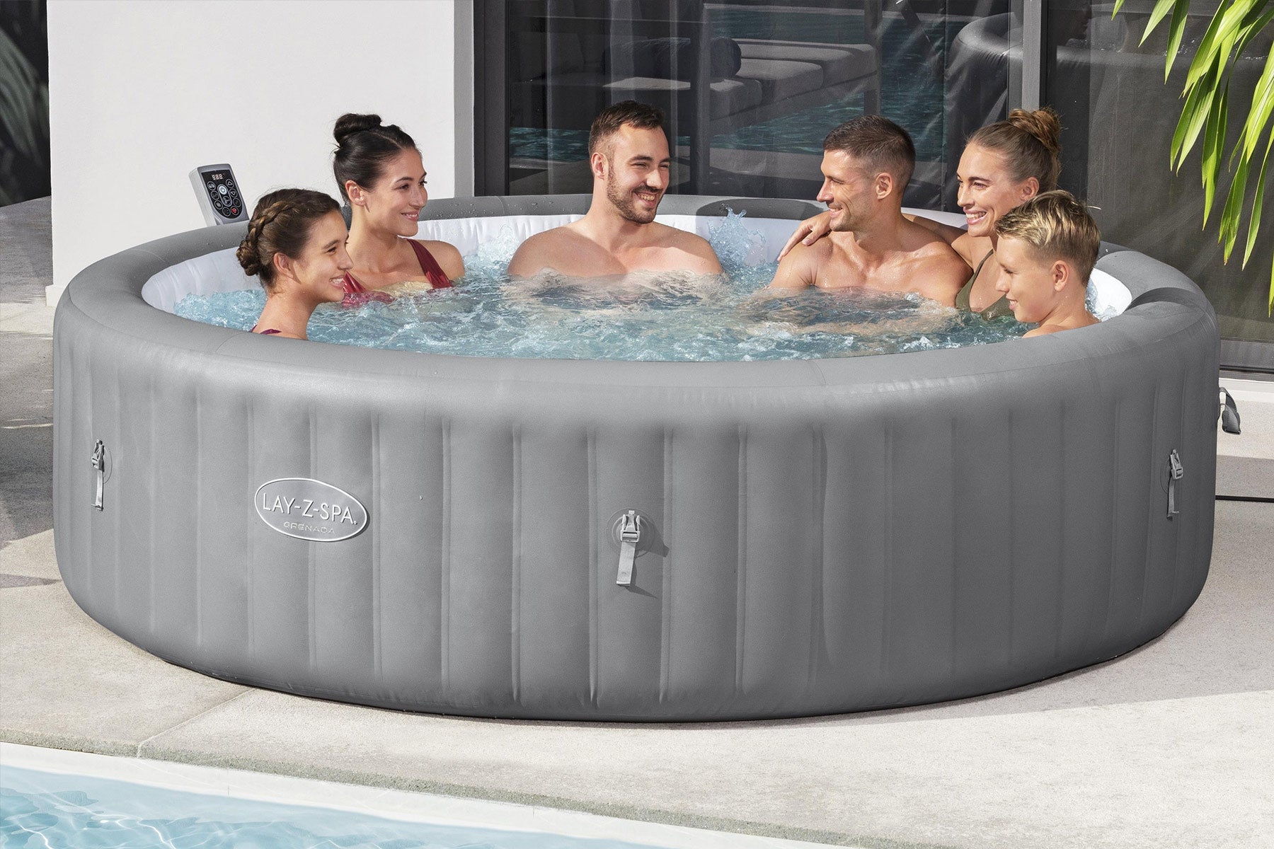 Family sized Lay-Z-Spa hot tub