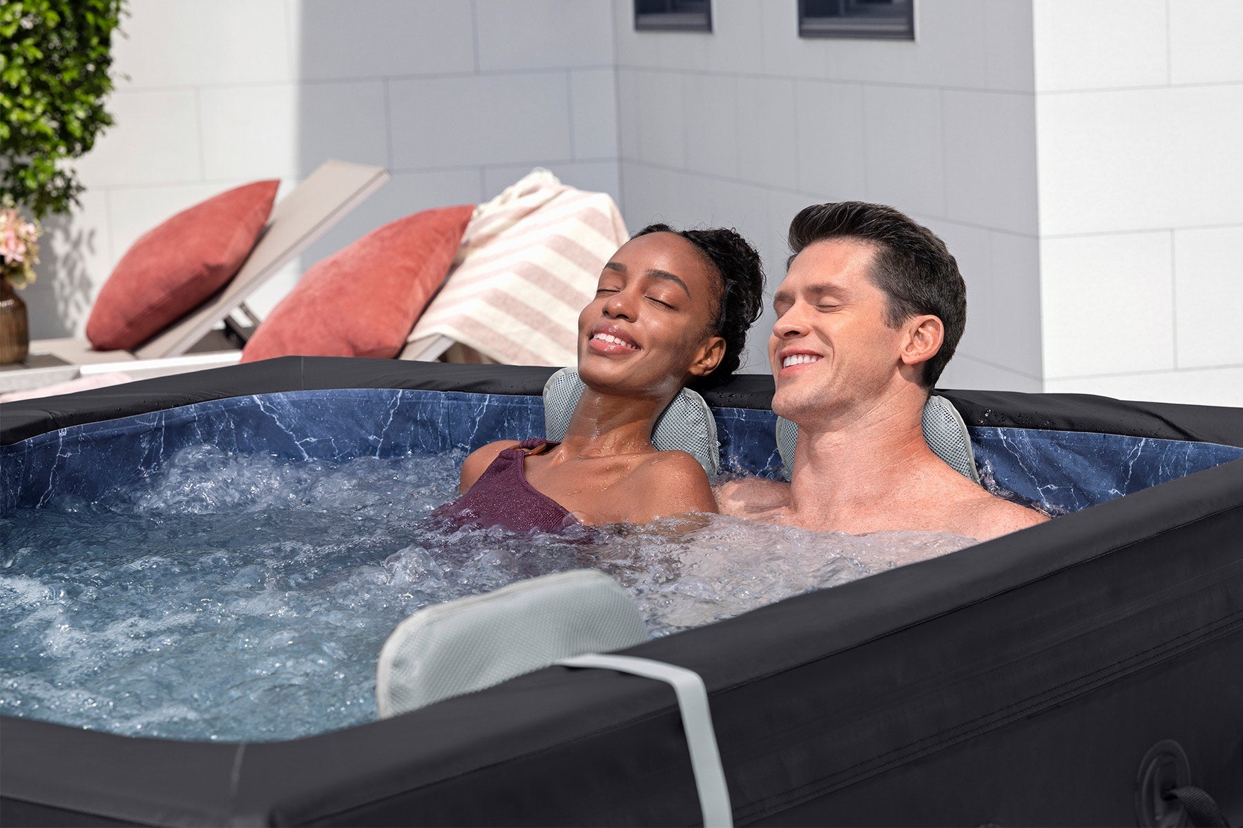 Black square foam hot tub for 6 people