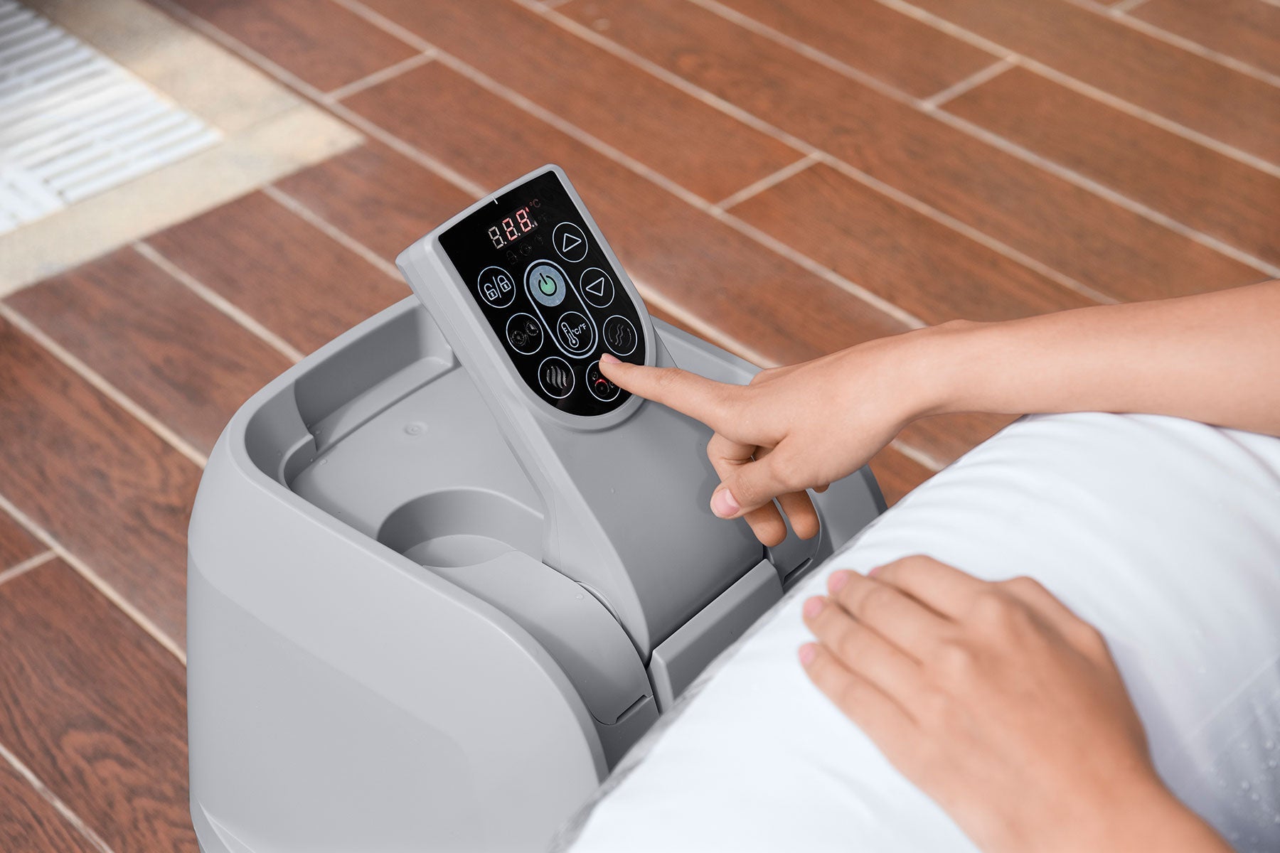 Fiji AirJet™ 6 + Free Bundle Worth £140