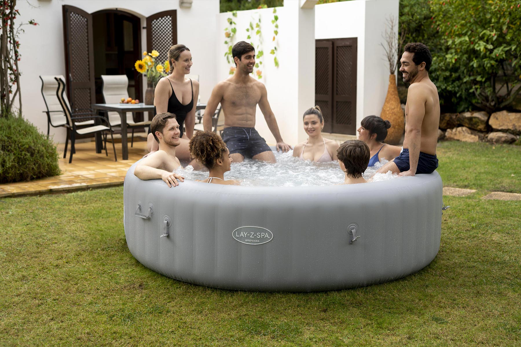 inflatable hot tub for 8 people